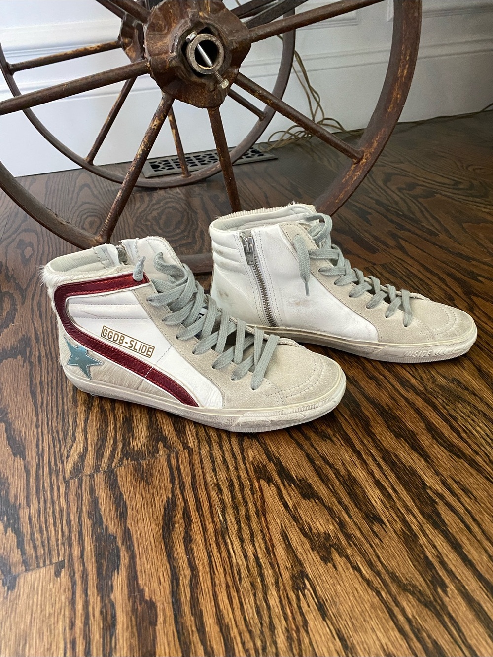 Golden Goose White High-Top Sneakers with Red Stripe & Blue Star - Picture 2 of 3